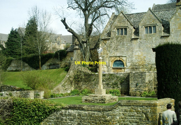 Photo 6"x4" Armillary Court, Snowshill Manor Snowshill c2008
