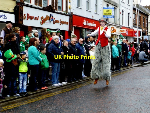 Photo 6"x4" Stilt walker, St Patrick's Day, Omagh 2014 Omagh c2014