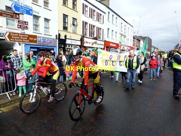 Photo 6"x4" Mountfield Youth Club, St Patrick's Day Parade 2014 Omagh c2014