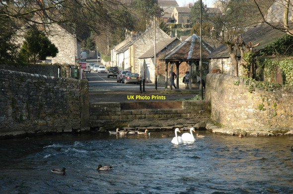 Photo 6"x4" Ashford in the Water Bakewell c2014