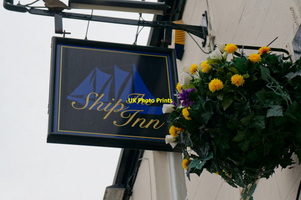 Photo 6"x4" The Ship Inn on Church Street, Sutton Sutton-on-Hull c2014