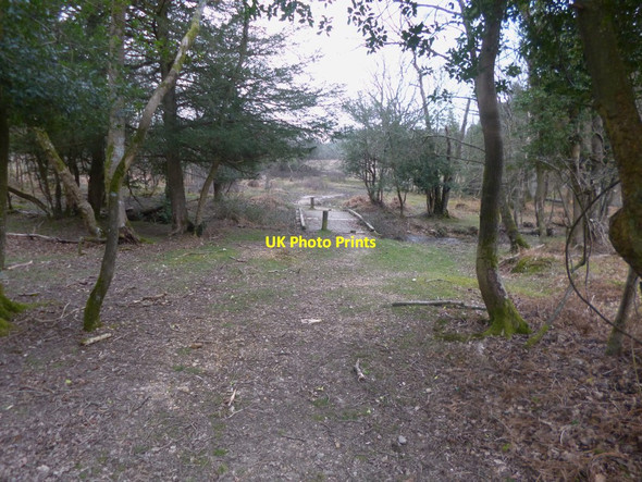 Photo 6"x4" Bratley Water, bridge Stoney Cross c2014