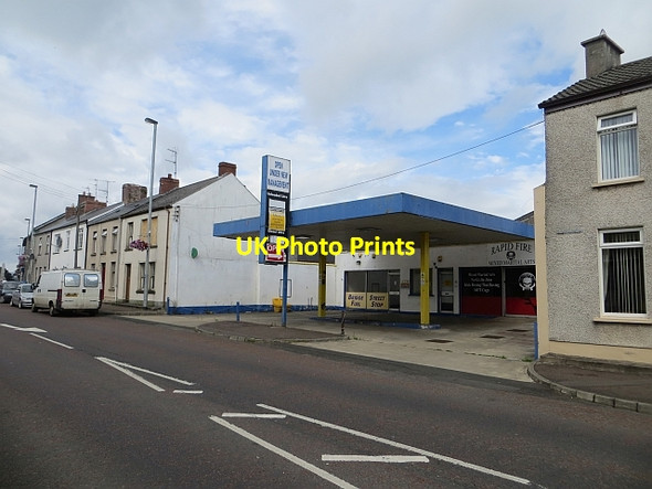 Photo 6"x4" Closed garage, Kilrea Kilrea c2013