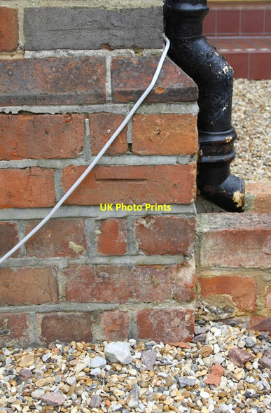 Photo 6"x4" Benchmark on #9 Albert Road Reading c2014