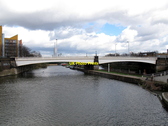 Photo 6"x4" Road bridge above Bow Locks Bow\/TQ3682 c2014
