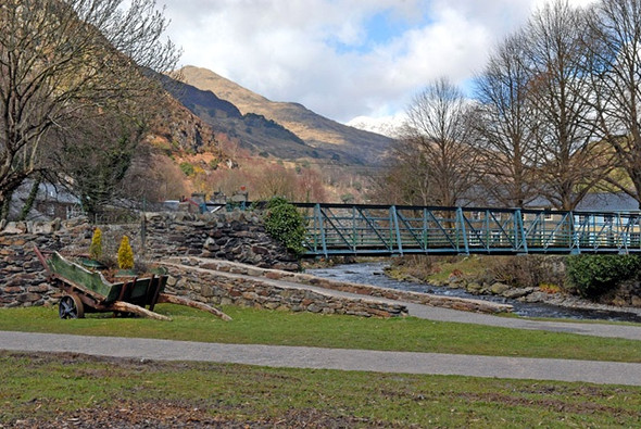 Photo 6"x4" Beddgelert bridge Beddgelert c2006
