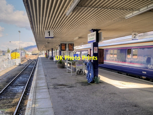 Photo 6"x4" Fort William Railway Station Fort William\/An Gearasdan c2014