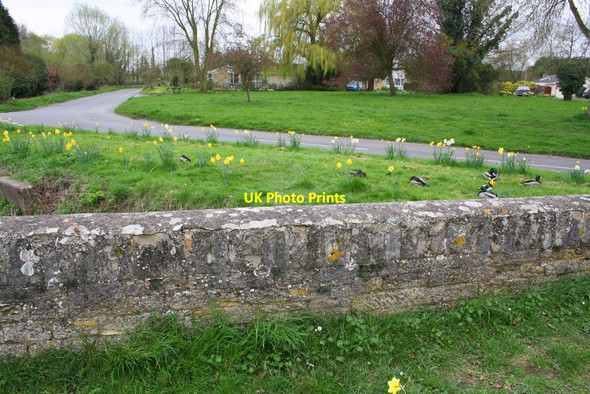 Photo 6"x4" View towards Berrick Road over parapet of stream bridge Chalgrove c2014