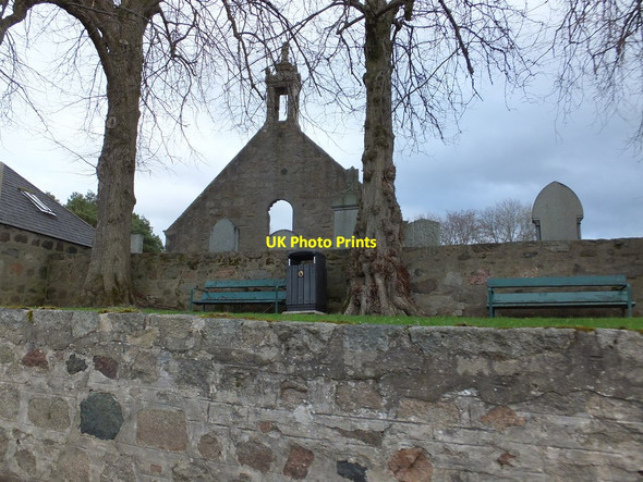Photo 6"x4" Old church, Tarland Tarland c2014