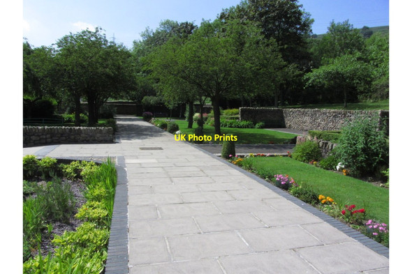 Photo 6"x4" Aberfan Garden of Remembrance Mountain Ash\/Aberpennar c2013