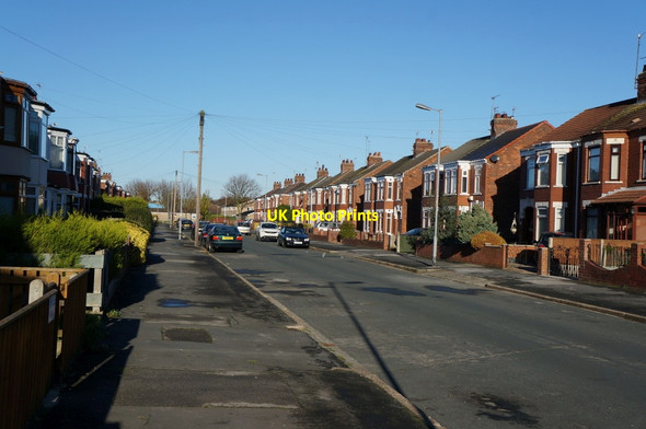 Photo 6"x4" Waldegrave Avenue off Holderness Road, Hull Sutton Ings\/TA1231 c2013 P1