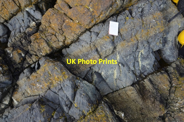 Photo 6"x4" Geological curiosity - Coverack Coverack c2013