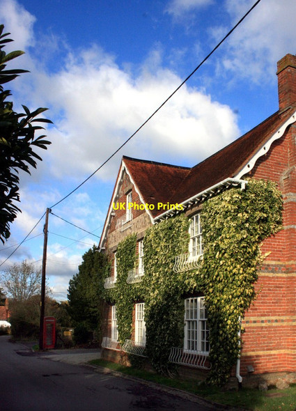 Photo 6"x4" General Stores, Upper Basildon Upper Basildon c2013