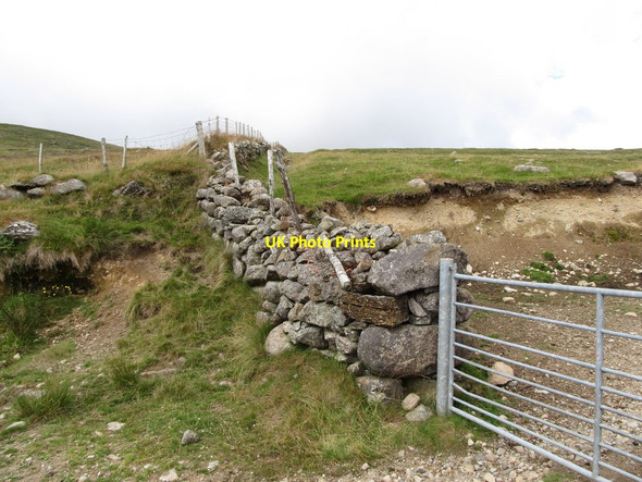 Photo 6"x4" The mountain gate on the Finlieve track Attical c2013