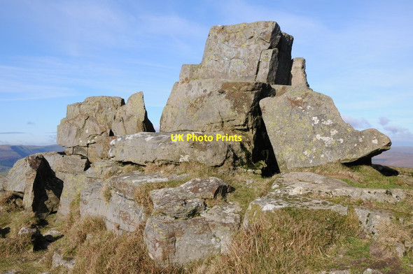 Photo 6"x4" Crags on Sugar Loaf Bettws\/SO2919 c2013