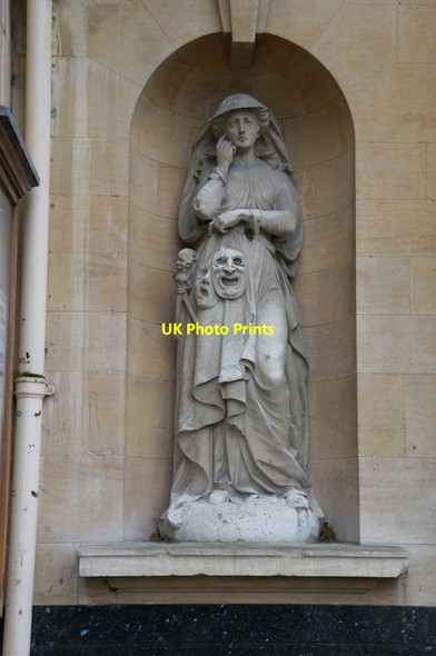 Photo 6"x4" A statue at Hull City Hall Kingston upon Hull c2013
