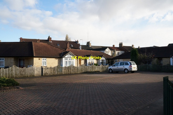 Photo 6"x4" Bungalows on Park Lane, Hull Kingston upon Hull c2013