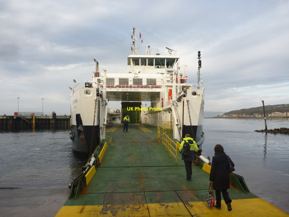 Photo 6"x4" Firth Of Clyde : Piling Onto The Cumbrae Ferry Largs\/NS2059 c2013