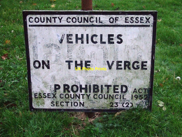 Photo 6"x4" Vehicles On The Verge Prohibited New Mistley c2013