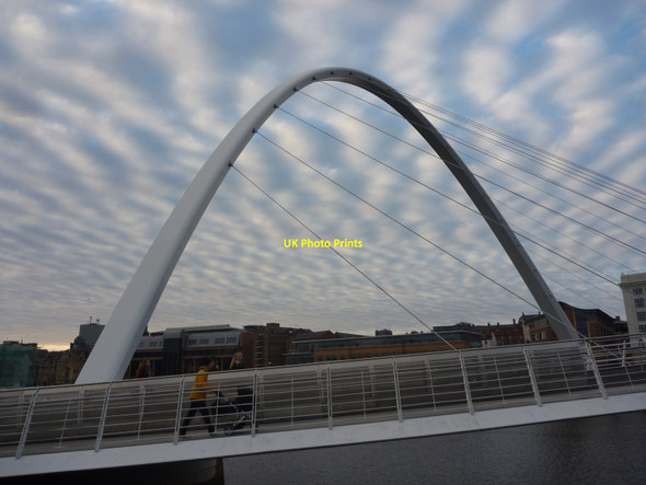 Photo 6"x4" Tyneside Townscape : The Millennium Bridge, Gateshead Newcastle upon Tyne c2013