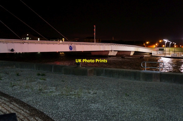 Photo 6"x4" The River Hull near the Deep Kingston upon Hull c2013