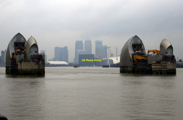 Photo 6"x4" The Thames Barrier Woolwich c2013