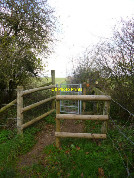 Photo 6"x4" Middle Winterslow, gate East Winterslow c2013