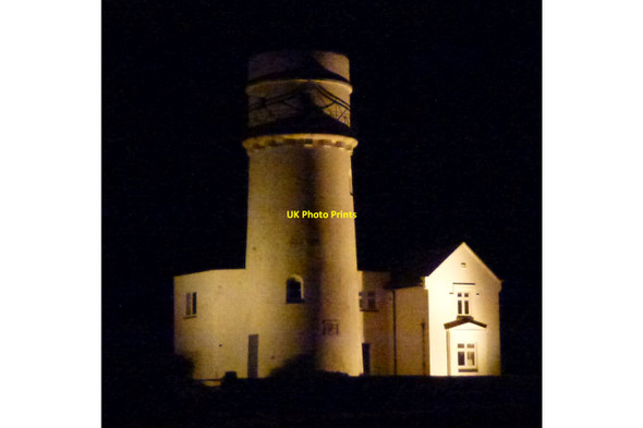 Photo 6"x4" Hunstanton lighthouse at night Hunstanton c2013