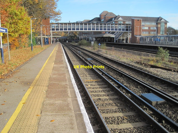 Photo 6"x4" Farnborough (Main) railway station, Hampshire Farnborough\/SU8754 c2013