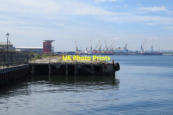 Photo 6"x4" Corporation Quay South Shields c2013