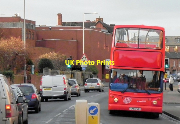Photo 6"x4" Tourist Bus on Guild Street Stratford-upon-Avon c2013