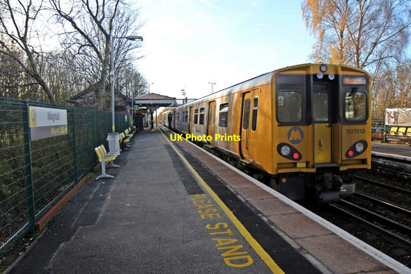 Photo 6"x4" Merseyrail Class 507, 507012, Maghull railway station Maghull c2013