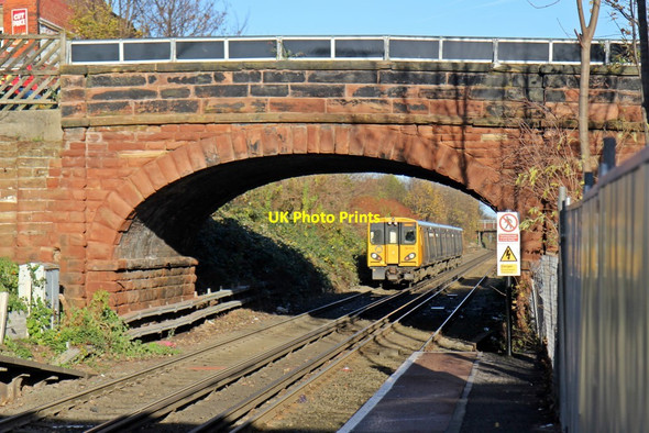 Photo 6"x4" Merseyrail Class 507, 507016, Orrell Park railway station Fazakerley c2013