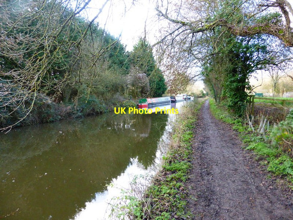 Photo 6"x4" The Wharf at Odiham Colt Hill\/SU7451 c2013