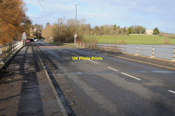 Photo 6"x4" The A38 crossing Mythe causeway Tewkesbury c2013