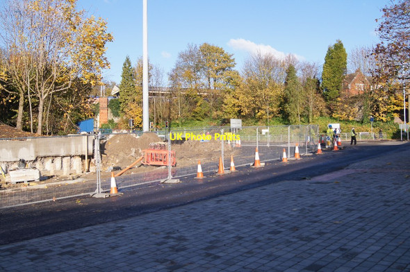 Photo 6"x4" No sign of the subway Basingstoke c2013