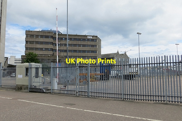 Photo 6"x4" Ferry terminal, Aberdeen Harbour Aberdeen\/NJ9206 c2013