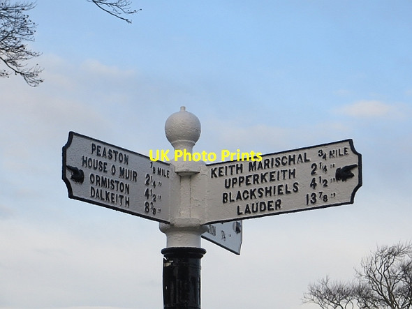 Photo 6"x4" East Lothian County Council signpost Pencaitland c2013