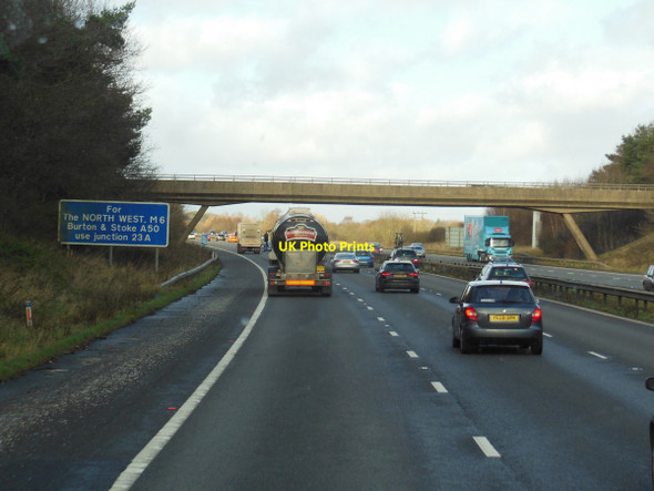Photo 6"x4" The M1 northbound towards junction 22 Markfield c2013