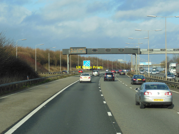 Photo 6"x4" The M1 northbound at junction 23A Diseworth c2013