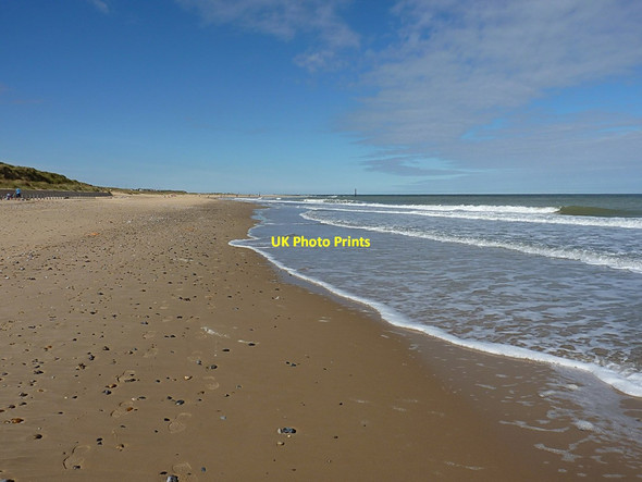 Photo 6"x4" Beach scenery south of Caister Caister-on-Sea c2013