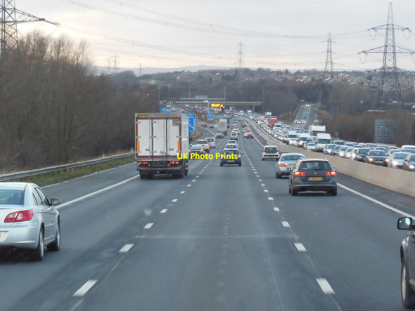 Photo 6"x4" The M1 northbound near junction 33 Guilthwaite c2013