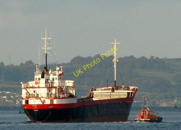 Photo 6"x4" The 'Red Duchess' departing Belfast Holywood\/J3979 c2008