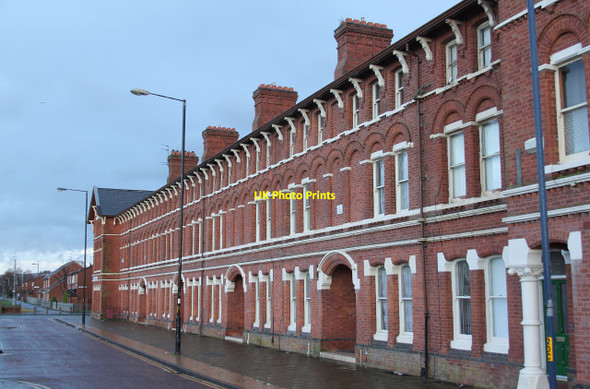 Photo 6"x4" Twelve Apostles Terrace, Trafalgar Square Ashton-Under-Lyne c2014