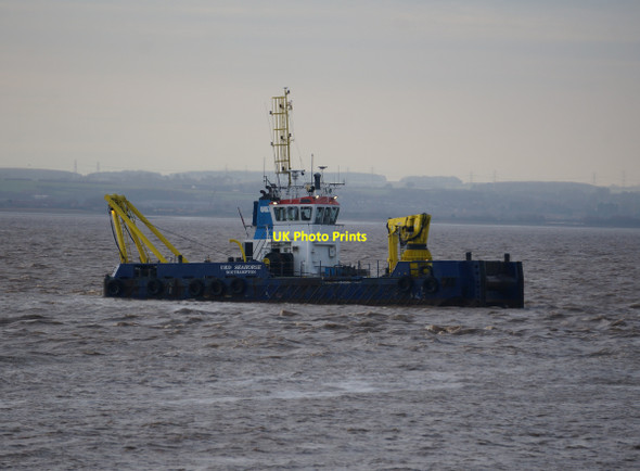 Photo 6"x4" UKD Seahorse heads for Albert Dock, Hull Kingston upon Hull c2014