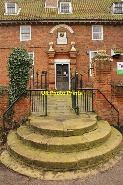 Photo 6"x4" Grammar School steps Tuxford c2014