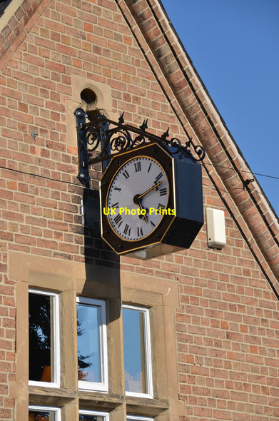 Photo 6"x4" Lowdham Old School Clock Lowdham c2013