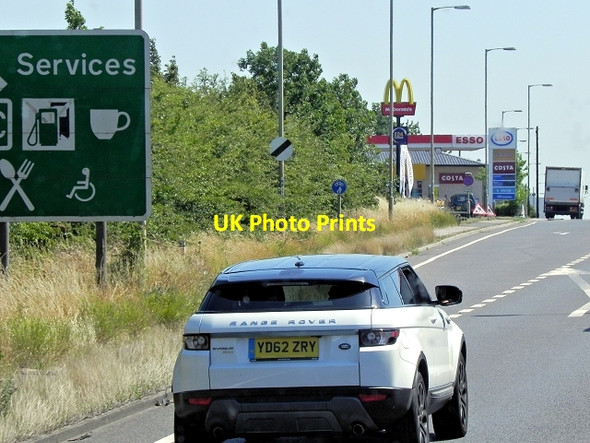 Photo 6"x4" Eastbound A14 Approaching the Rothwell Service Area Rothwell\/SP8181 c2013