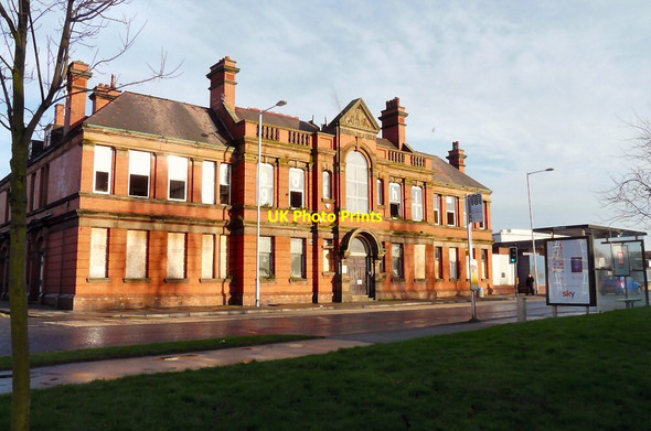 Photo 6"x4" Derelict Building on Shaw Heath Stockport\/SJ8990 c2014