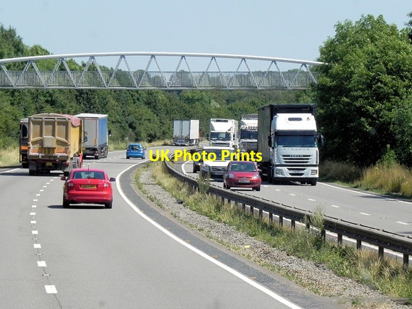 Photo 6"x4" Eastbound A14, Footbridge at Twywell Twywell c2013